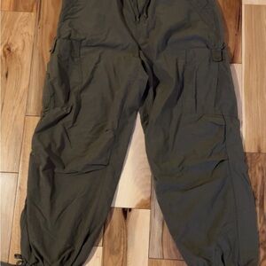 Aeropostale Women’s Olive Parachute Pants